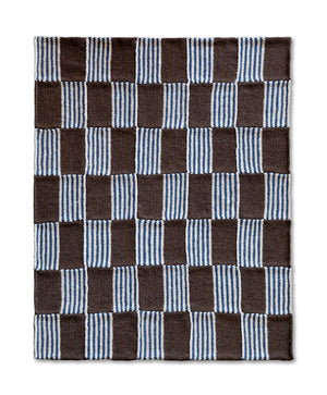 Giant stitch blankets