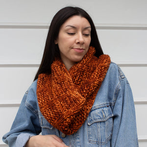 Atardecer Cowl by Florencia Fabro