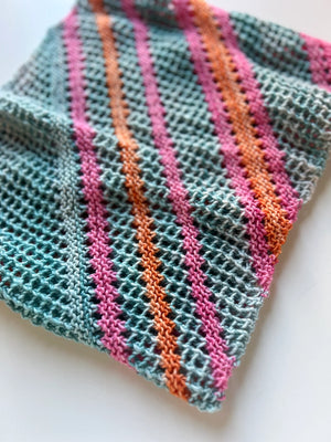 Friends & Family Cowl - LYS 2025 by Nancy La Tendresse