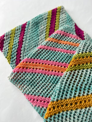 Friends & Family Cowl - LYS 2025 by Nancy La Tendresse