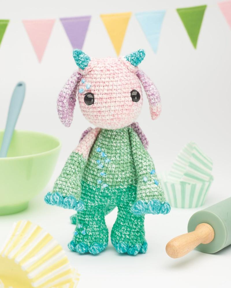 Yarn Cake Amigurumi by Jacki Donhou