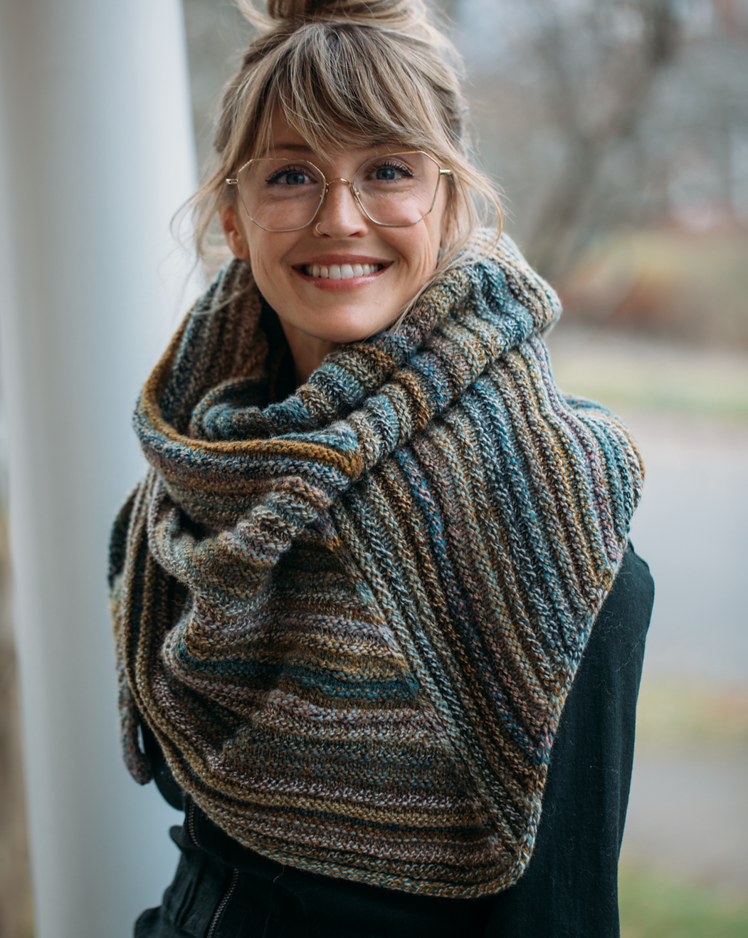 Traveler Shawl by Andrea Mowry - Yarn Loop Traveler Shawl by Andrea Mowry - Yarn Loop