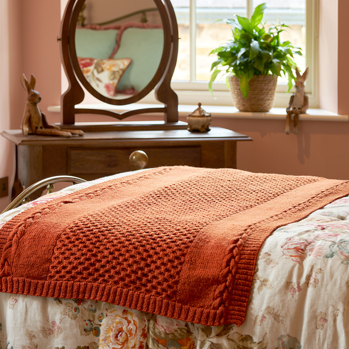 The Croft Home: Eight Homewares Projects by Jenny Watson