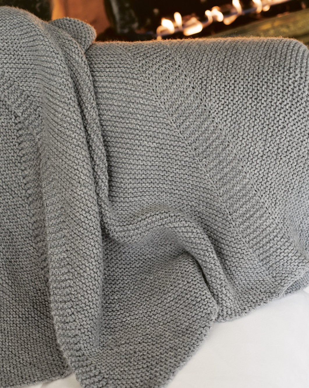 Outlander Knitting: The Official Book of 20 Knits edited by Kate Atherley