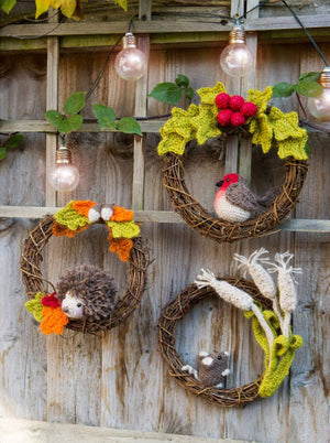 Crocheted Wreaths for the Home by Anna Nikipirowicz