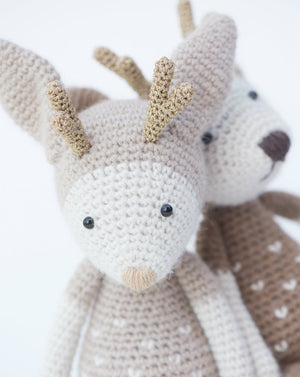 Cuddly Amigurumi Toys: 15 New Crochet Projects by Mari-Liis Lille