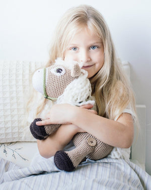 Cuddly Amigurumi Toys: 15 New Crochet Projects by Mari-Liis Lille
