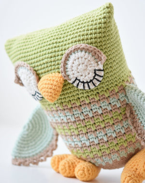 Cuddly Amigurumi Toys: 15 New Crochet Projects by Mari-Liis Lille