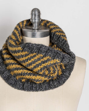 Hilton Head Cowl by Nancy Ekvall