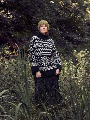 Adore: 21 Designs by Kim Hargreaves