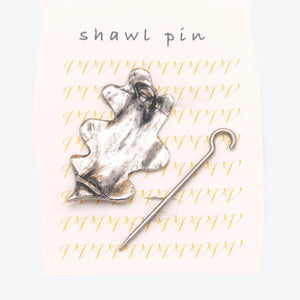 Bonnie Bishoff - Oak Leaf Shawl Pin