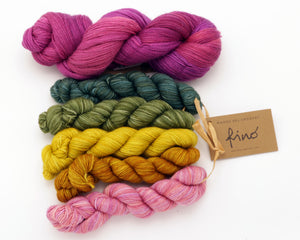 Friends & Family Cowl - LYS 2025 by Nancy La Tendresse