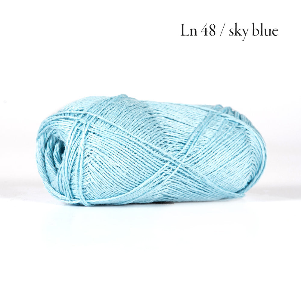 Hélène Pullover by Veronik Avery