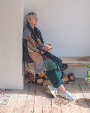 Indoors: 10 Practical Projects by Erika Knight