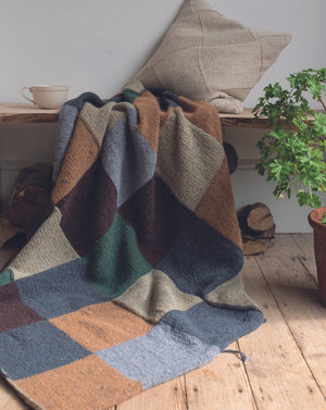 Indoors: 10 Practical Projects by Erika Knight