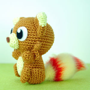 Pocket Amigurumi: 20 Mini Monsters to Crochet & Collect by Sabrina Somers