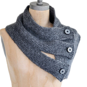 Tri Button Cowl by Vladimira Cmorej