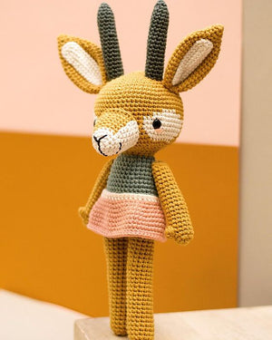 Animal Friends of Pica Pau by Yan Schenkel