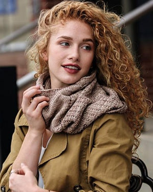 Chai Latte Cowl by Lori Wagner - Gift Set with Book