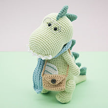 Amigurumi Treasures: 15 Crochet Projects To Cherish by Erinna Lee
