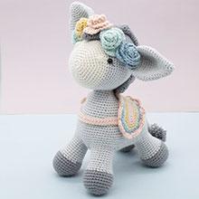 Amigurumi Treasures 2: 15 More Crochet Projects To Cherish by Erinna Lee