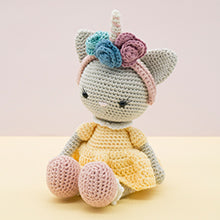Amigurumi Treasures: 15 Crochet Projects To Cherish by Erinna Lee