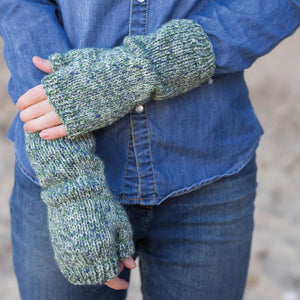 The Croft: Shetland Tweed by Sarah Hatton