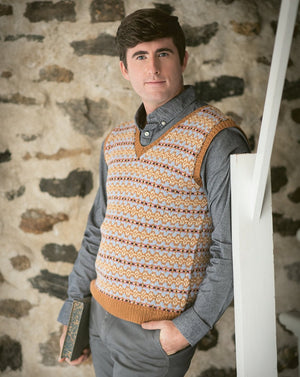 Outlander Knitting: The Official Book of 20 Knits edited by Kate Atherley