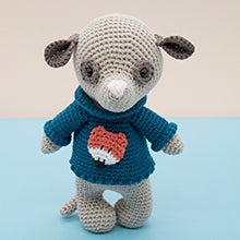 Amigurumi Treasures: 15 Crochet Projects To Cherish by Erinna Lee
