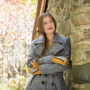 Outlander Knitting: The Official Book of 20 Knits edited by Kate Atherley
