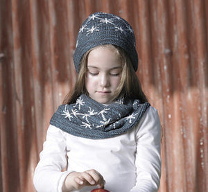 Starburst Cowl & Hat by Alicia Plummer-Yarn & Book Gift Set