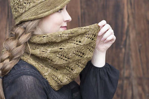 New Lace Knitting: Designs for Wide Open Spaces by Romi